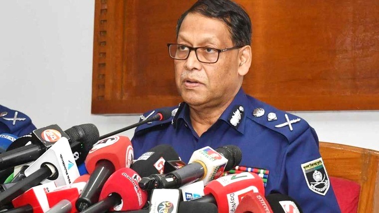 ভারত-পা‌কিস্তান যুদ্ধ: সীমান্ত জেলার এসপিদের সতর্ক থাকার নির্দেশ বাংলাদেশ আইজিপির